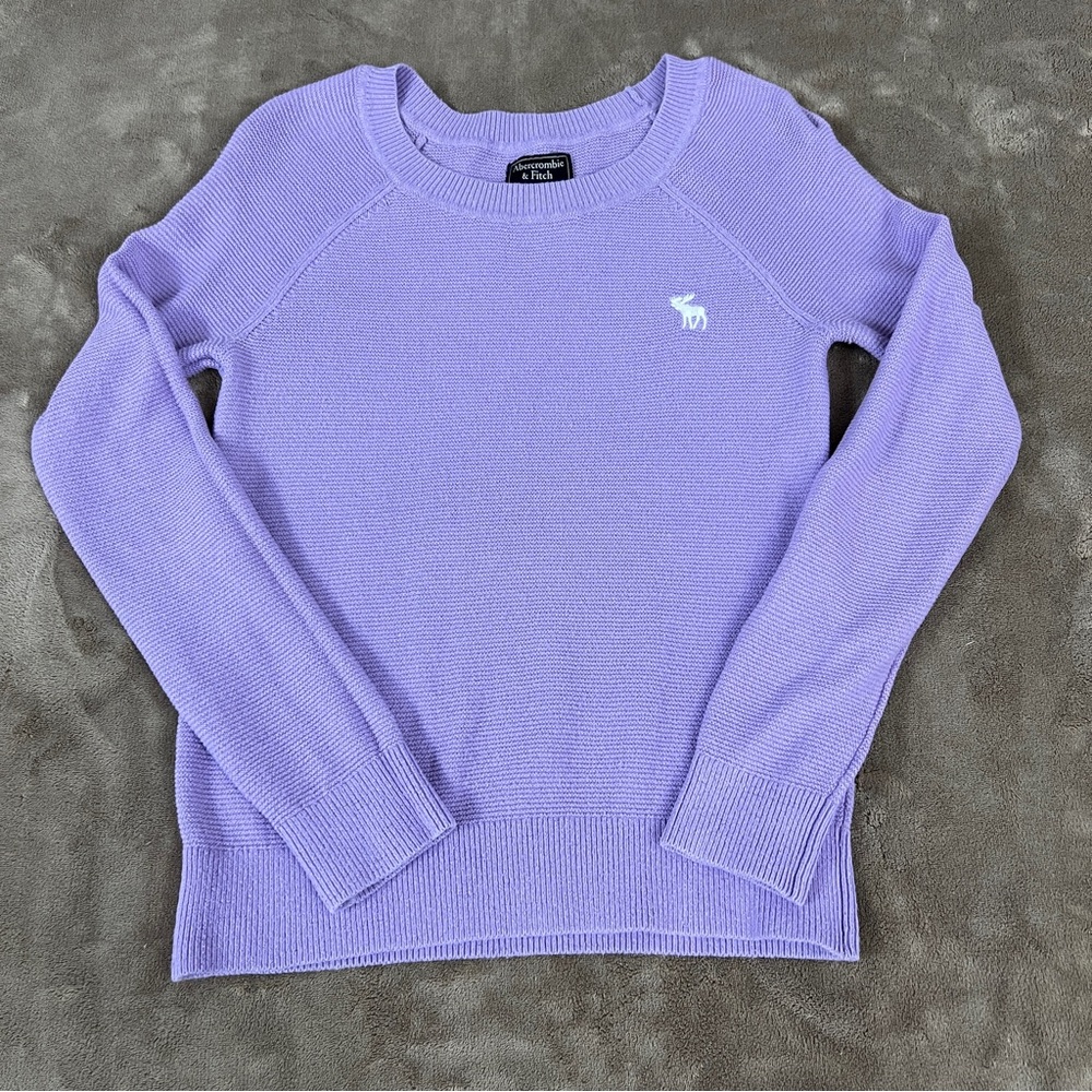 Abercrombie & Fitch women’s Lavender Crew Neck Sweater logo Y2K